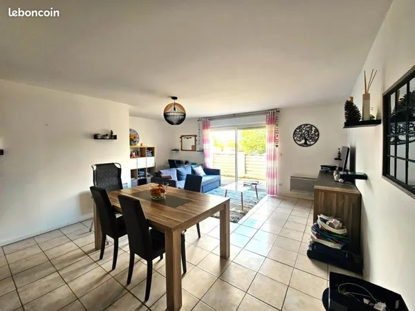 Grand T3, petite copro, calme, lumineux, 2 pkgs