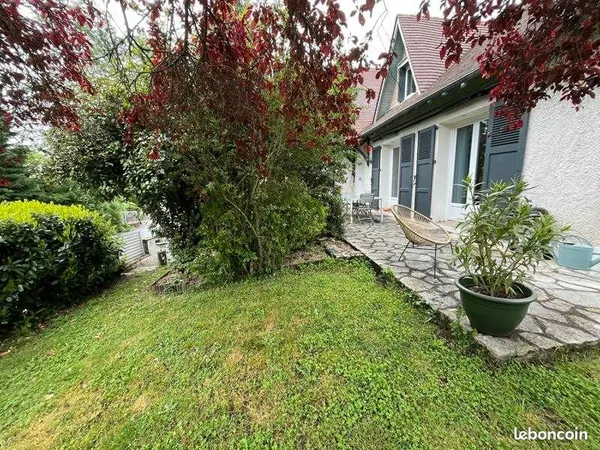 Maison 11 pièces 180 m²