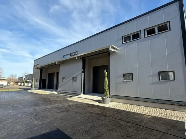 Local commercial 148 m²