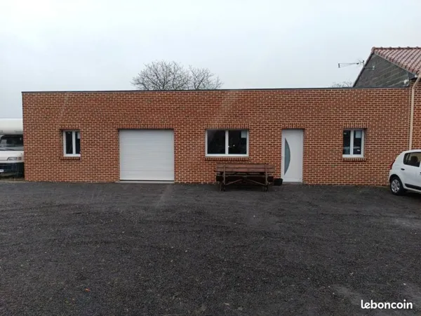 Bâtiment de stockage
