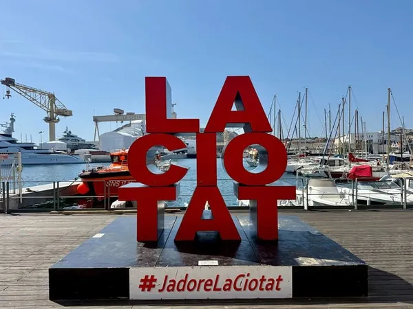 Appartement 3 pièces, bord de mer - Coeur Historique à La Ciotat, idéal investisseur