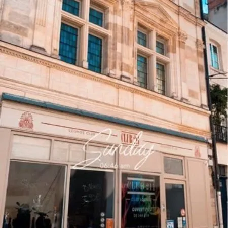 Bar , brasserie , salon de thé