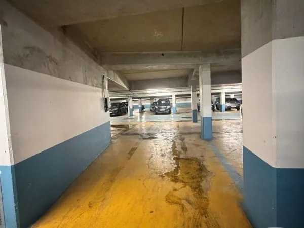 Parking 12 m²