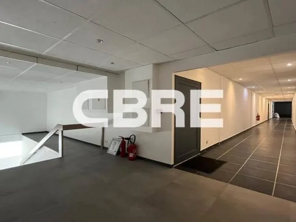 Bureaux 250 m²