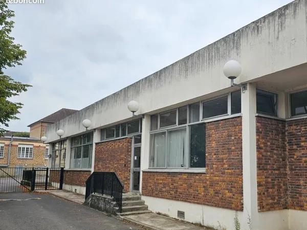 📍 Salle à louer par créneaux - 360 m² - Idéale événements & associations