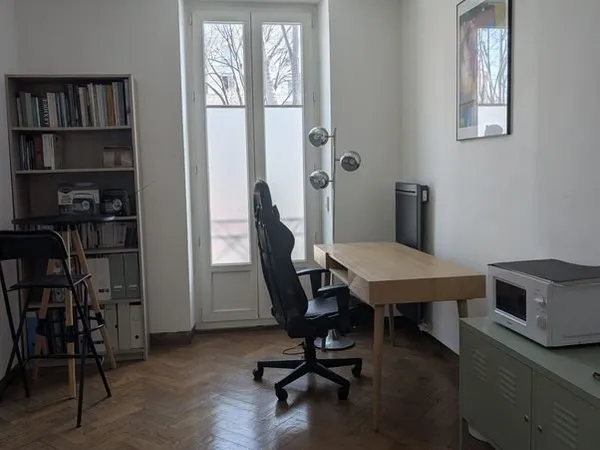 Local/Bureau/Atelier/Cabinet Marseille 8
