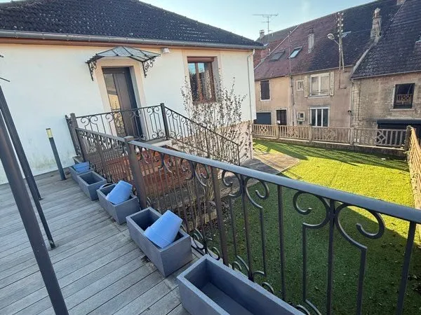 Maison individuelle avec jardin