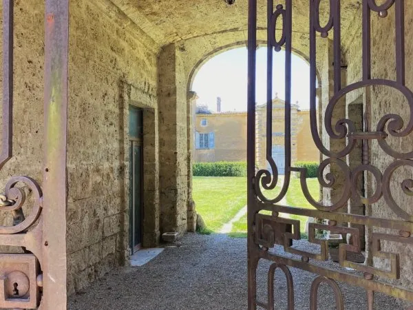 Maison 20 pièces 1380 m²