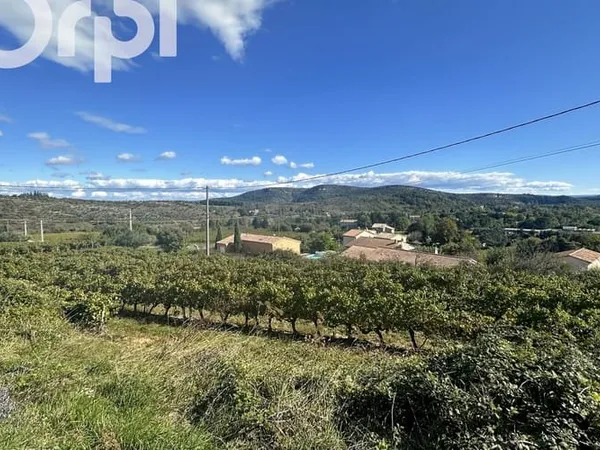 Terrain 2600 m²