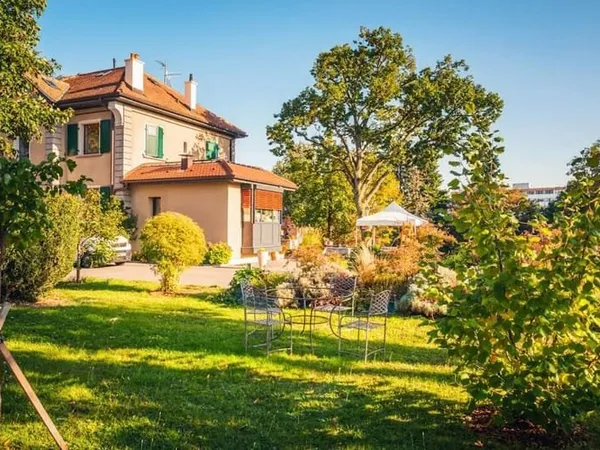 Maison 10 pièces 270 m²