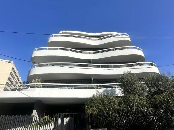 Vends studio - 30.5m² - 1 pièce - La Panouse 13008