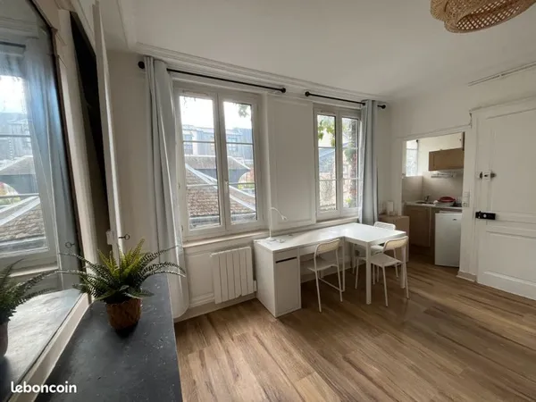 Studio meublé 20 m2