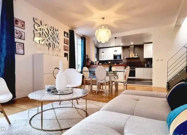Suresnes limite Puteaux - Triplex 6 pièces avec terrasse, dernier étage