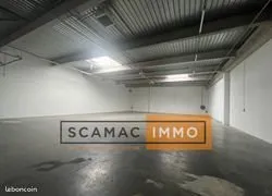 Local d'activité 568 m²