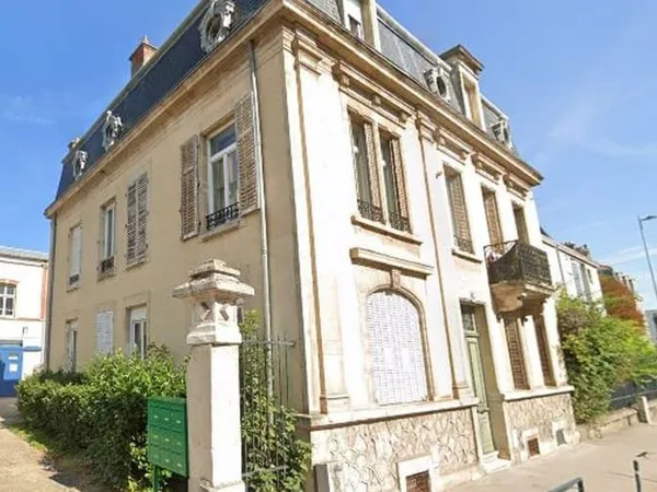 Studio 1 pièce 28 m²