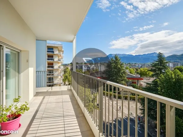 Appartement 4 pièces 79 m²