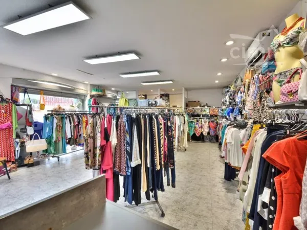 VENTE - FOND DE COMMERCE - PRET A PORTER FEMININ / MASCULIN - 66750 - SAINT CYPRIEN PLAGE - PYRENEES