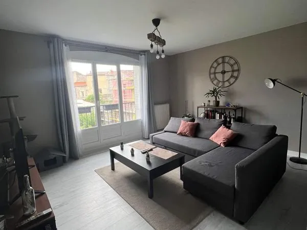 F3 70.4 m² libre au 15/05/2026