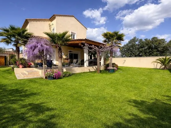 Maison 9 pièces 170 m²