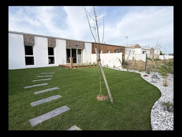Maison de plain-pied 4 pièces 110 m²
