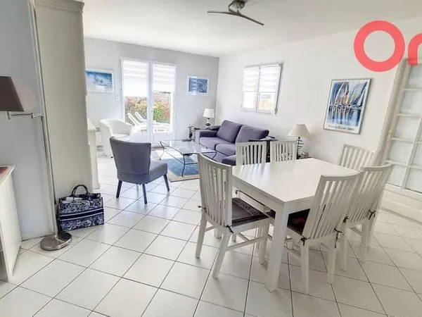 Maison À Vendre 4 chambres bord de mer