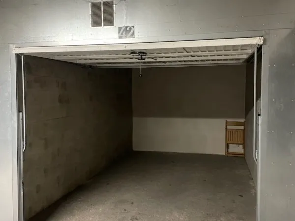 Loue parking - 13m²