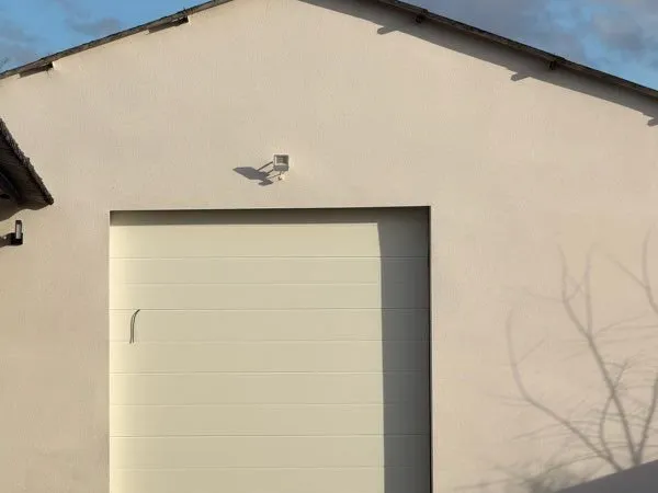 Location hangar