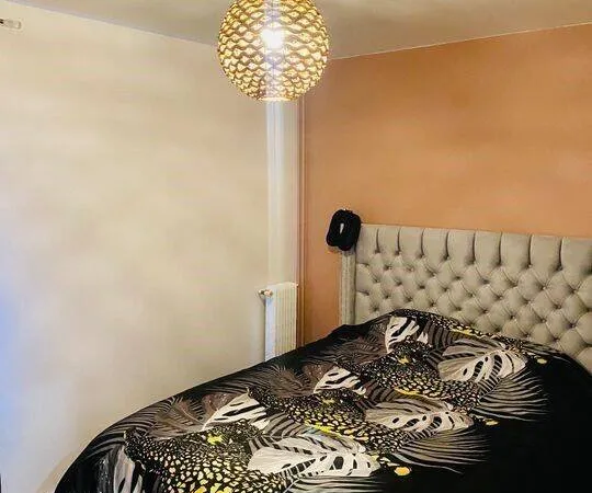 Studio 1 pièce 12 m²