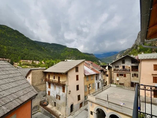 Dpt Alpes des Alpes Maritimes (06), GUILLAUMES à vendre Belle Maison de village 4 pièces, 70 m², Ter
