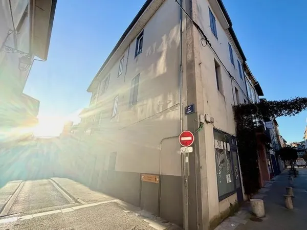 PAMIERS IMMEUBLE DE RAPPORT A VENDRE COMPRENANT 6 LOTS AVEC