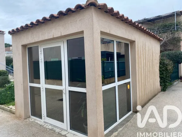 Parking 27 m²