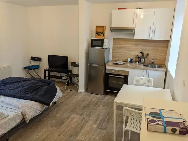 Studio 1 pièce 28 m²