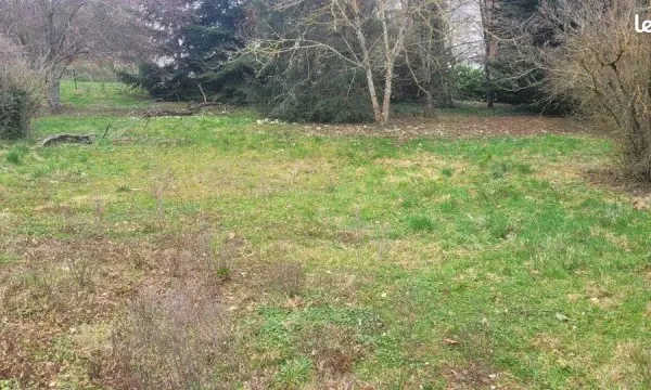 Terrain 1081 m² Sorbiers