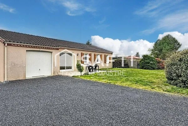 Maison plain-pied 4 chambres - Garage - Terrain 2 500 m²