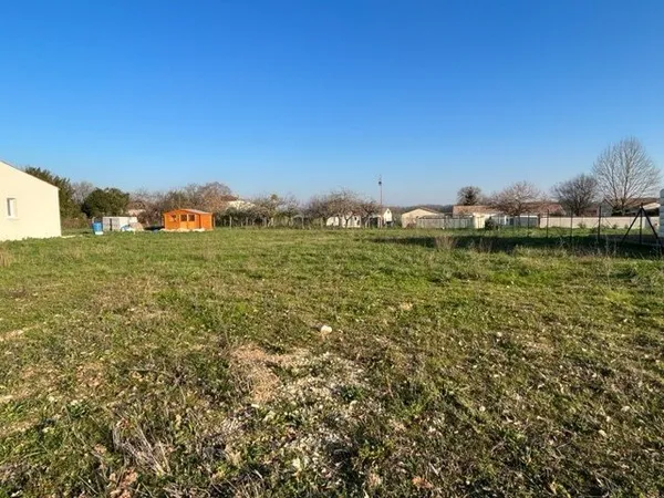 Terrain à bâtir Vente Salignac-sur-Charente  1033m² 57000€