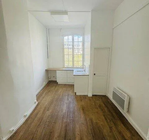Bureaux 83 m²