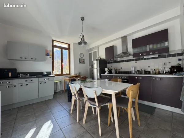 Appartement 4 pièces 65 m²