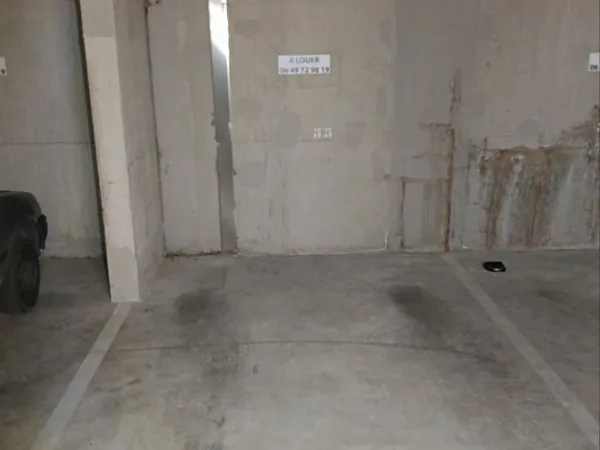 Stationnement Location Aix-en-Provence   70€