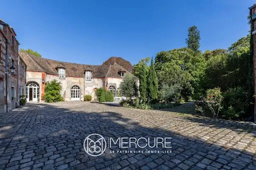 Propriété 16 pièces 625 m²