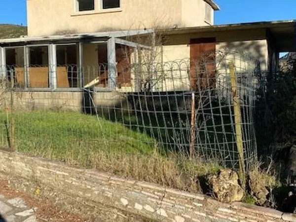Maison 8 pièces 185 m²