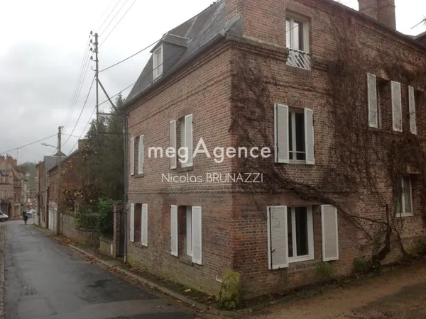 Maison de ville pour un premier achat ou investisseurs