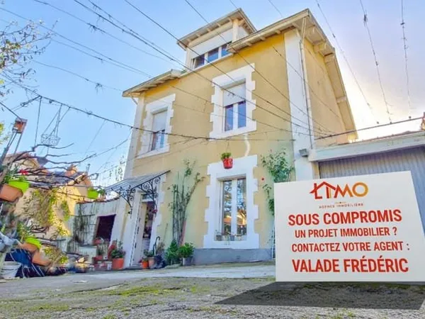 Maison de ville individuelle 5 pièces 113 M2 sur une parcell