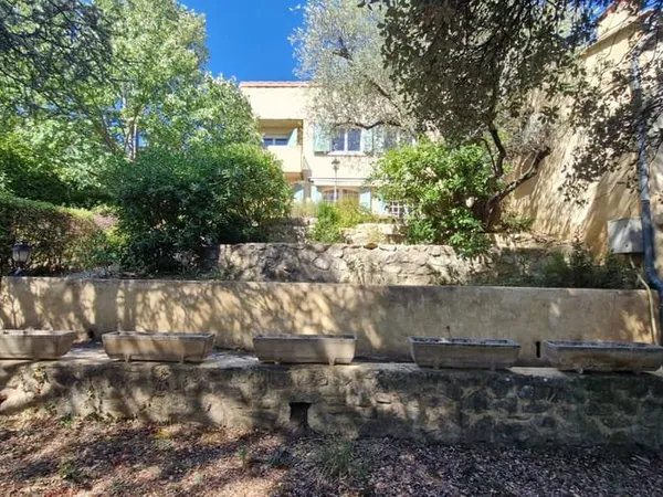 Maison 6 pièces 177 m²