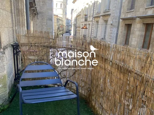 VIEUX BORDEAUX , À DEUX PAS DE LA GROSSE CLOCHE: T2 MEUBLÉ DE