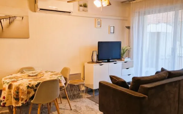 APPARTEMENT DE TYPE T1 AVEC BALCON, GRENIER ET PLACE DE STATIONNEMENT A AMELIE-LES-BAINS
