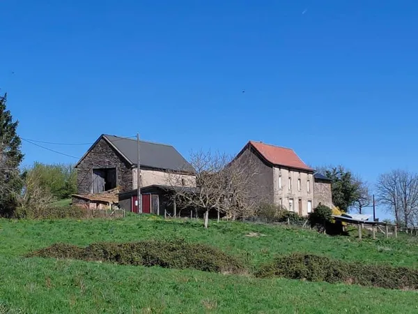 Corps de ferme avec 24 ha de terrain