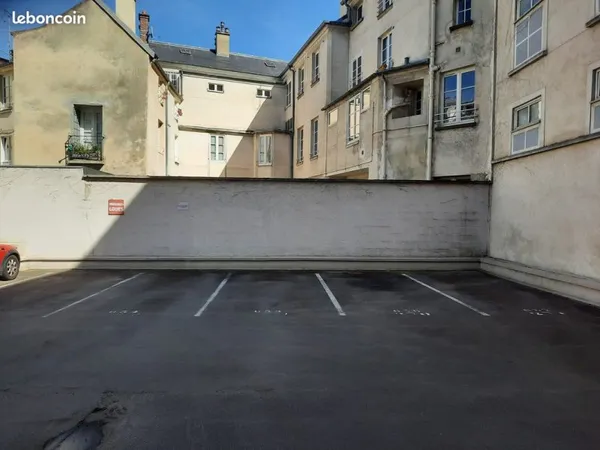Loue place de parking centre de Versailles