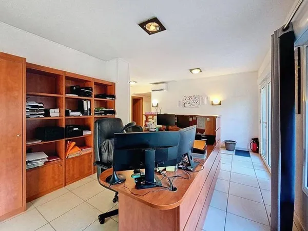 Local commercial 109 m²