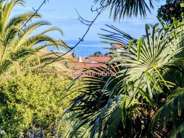 Villa 7 pièces 230 m²