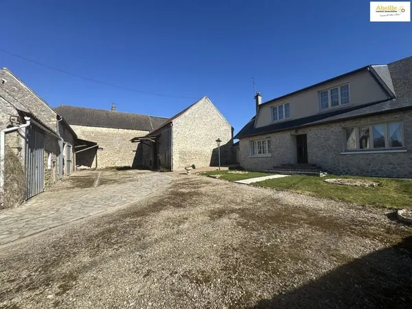 15Mn Dourdan, Ensemble immobilier, fort potentiel à développ